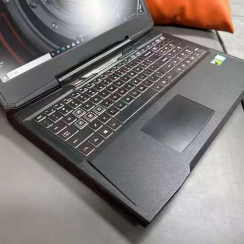 Intel&reg; Core&trade; i7-7700電競筆記本電腦，頂配 16G ddr4 記憶體，samsung 870 evo 2...