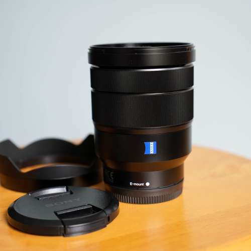 SONY FE 16-35mm F4