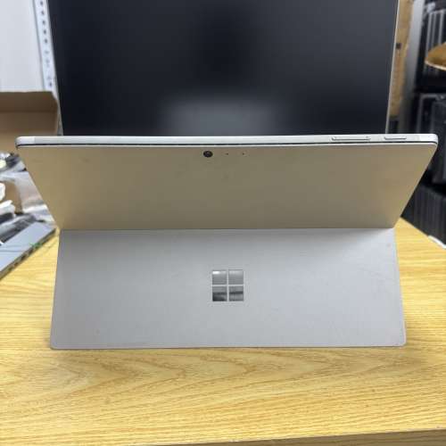 [平板] Microsoft Surface Pro 5 (Core i5 / 原裝鍵盤 / 12.3" Touch / Win 11 / ...