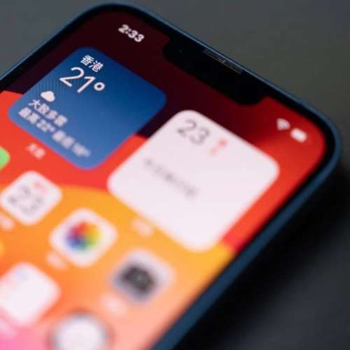 iPhone 13 128gb，battery 100,港行雙卡，剛換新電，電池健康度100，再戰3年冇問題！