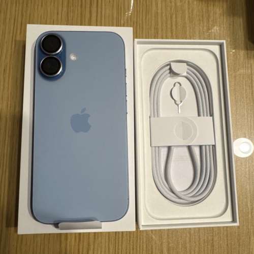 Iphone 17 藍色256gb ，香港行貨