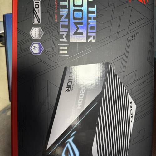 ASUS ROG THOR 1200W Platinum II 電源供應器