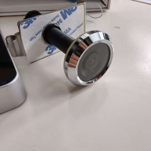 8成新 MUL-T-LOCK GotU 120 數碼鏡頭貓眼 4吋Mon (用4xAAA, 沒有錄影觸屏)