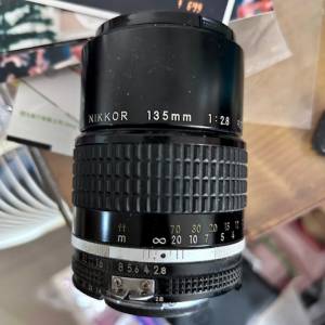 Nikon Nikkor AIS 135mm f/2.8 鏡頭 手動 發霉 狀況差