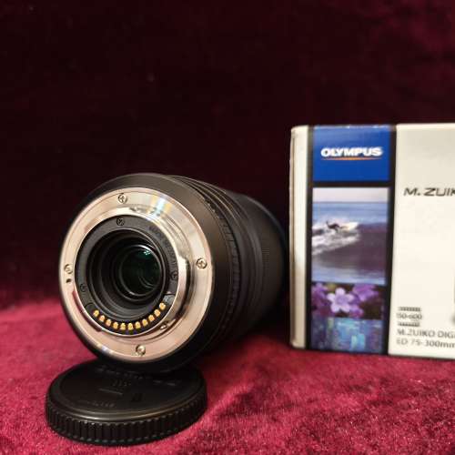 Olympus M Zuiko Digital ED 75-300 F4.8-6.7 ll