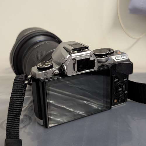 Olympus EM10 + OM 12-200mm