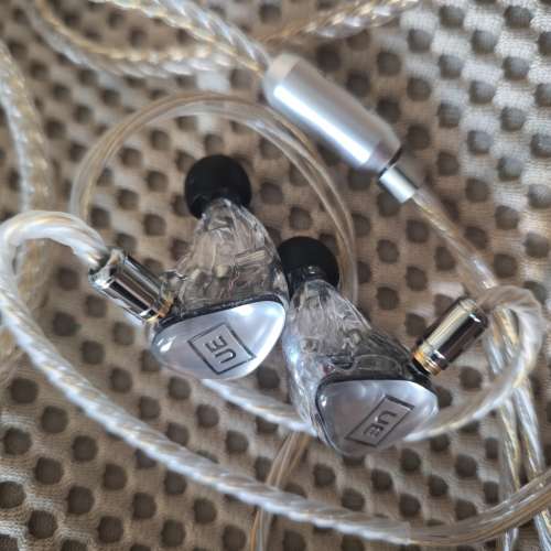 Ultimate Ears Premier 旗艦每邊21單元耳機