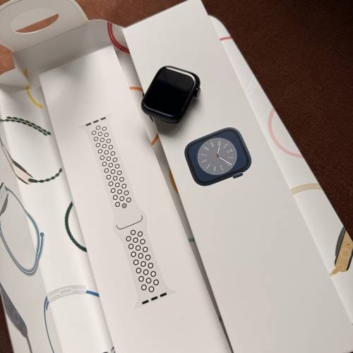 全新黑色，鋁質Apple Watch 8 45mm