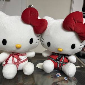 Hello Kitty 50週年公仔