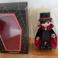 Heineken喜力啤酒萬聖節吸血僵屍公仔，打火機收藏品not GUNDAM MACROSS LEGO STAR ...