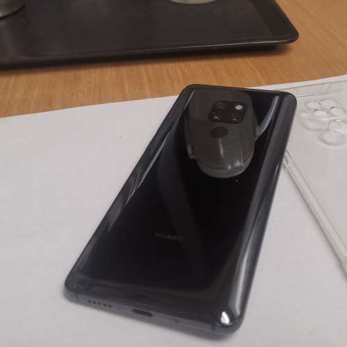 私人出售華爲huawei mate20 6+128黑色 自帶google 98%新淨 行安卓11系統
