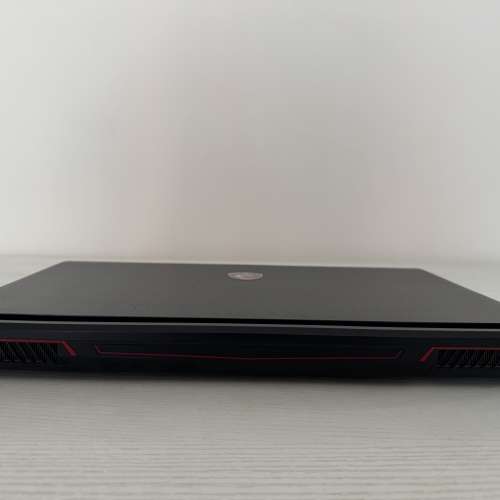 已售)msi電競筆電 i7 7700/8g ram/256ssd/GTX1050/1920x1080p完美屏