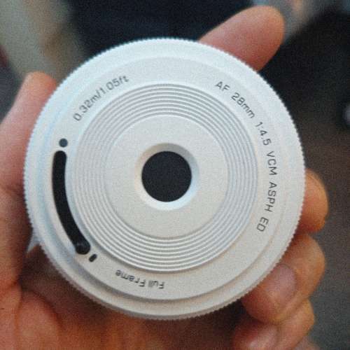 Viltrox 28mm 4.5 白色特別版