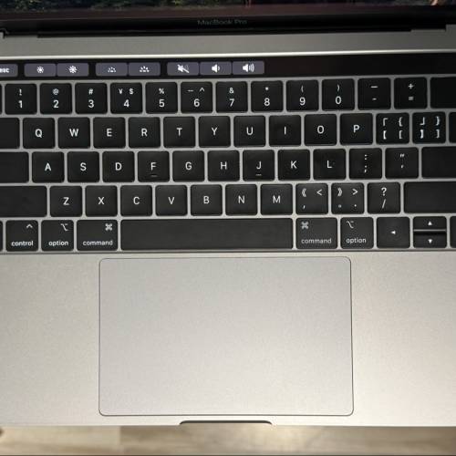 Apple MacBook Pro 13 吋 13inch (2019) Touch Bar i5 CPU 16G Ram 512GB SSD 90%新