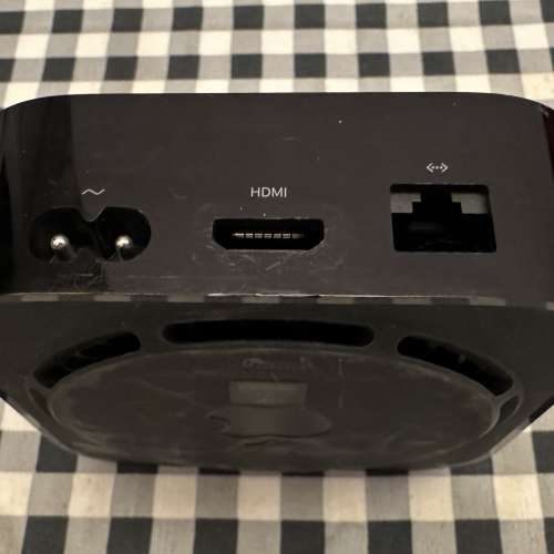 Apple TV Series A1842 4K 機頂盒 32G記憶體 行貨 95%新 只機面部和底部有輕微花痕 ...