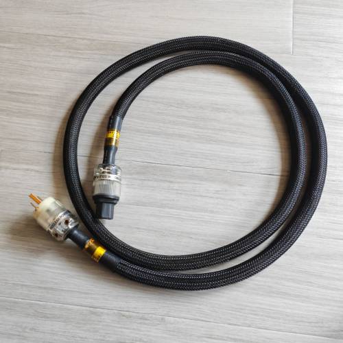 ISOCLEAN POWER Focus 24K Gold 2M美式電源線