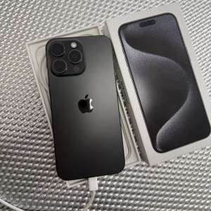 99.9新iPhone 15pro max 512gb,battery 100,港行雙卡黑色鈦金屬,電池健康度100，冇...