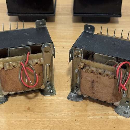 ★ ★ 足料靚牛 日本 合併機 後級 變壓器 + Sansui 擴音機牛（兩對，四隻）