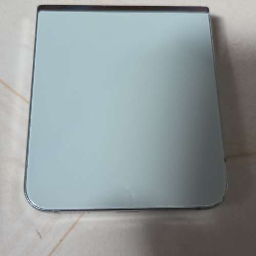 SAMSUNG FLIP 5 香港行貨 8+256 全新一樣