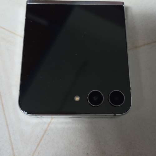 SAMSUNG FLIP 5 香港行貨 8+256 全新一樣
