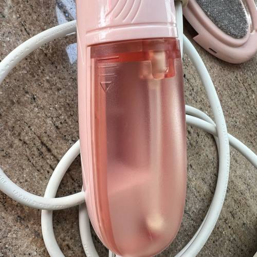 手持蒸氣熨斗（正常運作）￼