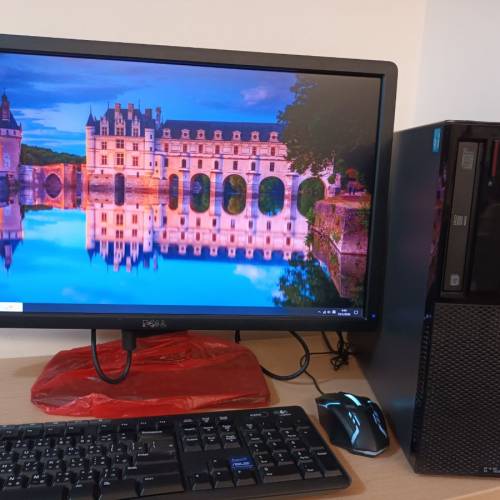 聯想牌子(LENOVO )纖薄型桌上電腦組合