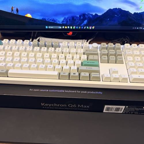 Keychron Q6 Max 白色 香蕉軸