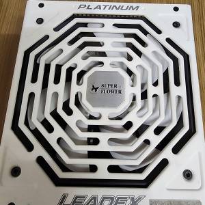 Super Flower 白色 SF-750F14MP Leadex 80Plus Platiunum 750W Modular ATX PSU