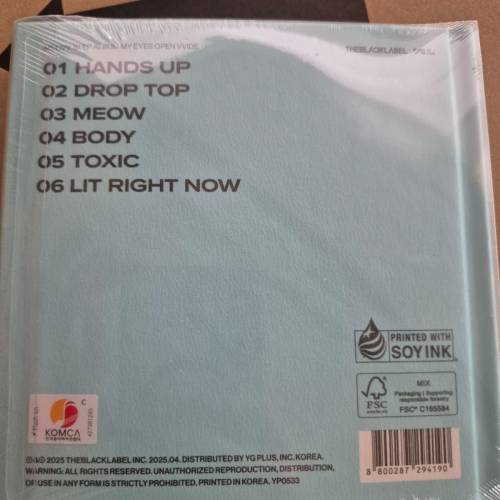 《My Eyes Open VVide》全新Meovv專輯