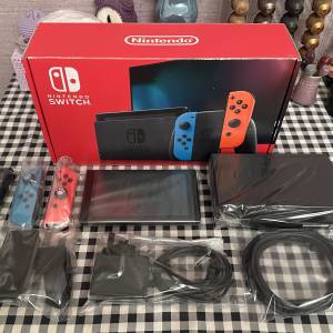 Switch 1 任天堂遊戲機套裝 行貨 99%新 主機非常新淨 配件有輕微使用痕跡 當時買入...