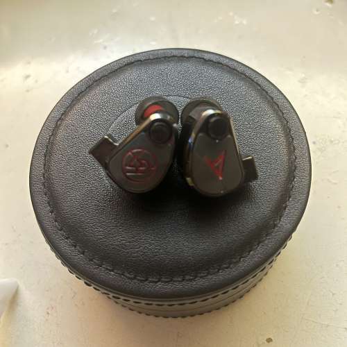 Astell&Kern &times; 64Audio XIO 入耳式耳機