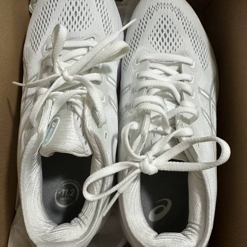 ASICS 有盒 GEL-KAYANO 31白色 8-9 成新