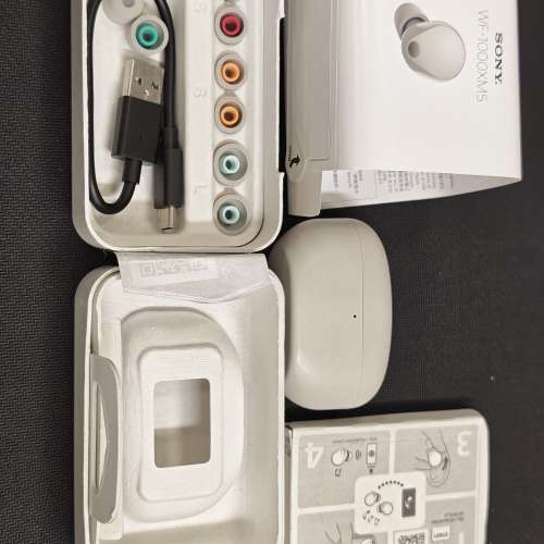 Sony Wf1000xm5 米白色 tws 耳機