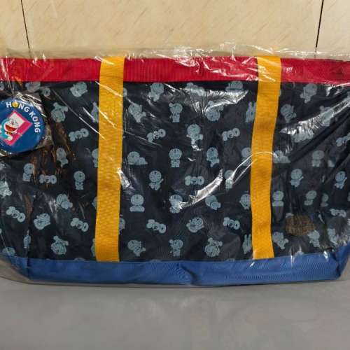 100% 哆啦A夢 & Friends 巡迴特展 旅行袋＋會場限定襟章 叮噹