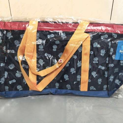 100% 哆啦A夢 & Friends 巡迴特展 旅行袋＋會場限定襟章 叮噹