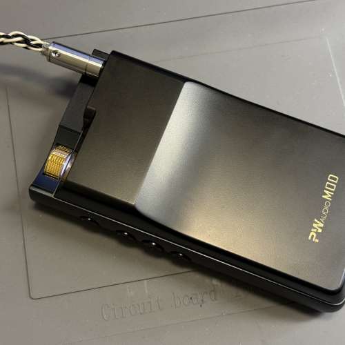 Lotoo GT2 便攜式音樂播放器 (墨菊2) 連 PW 全銅機背 99%new 有單有盒兩皮套