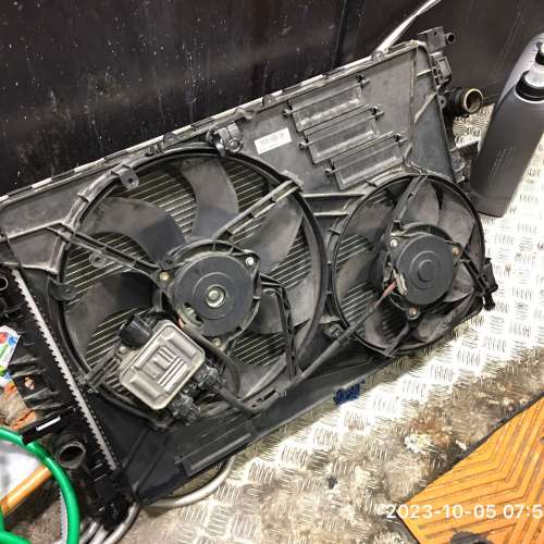 Land Rover   更換水箱水泵漏水 迫力皮