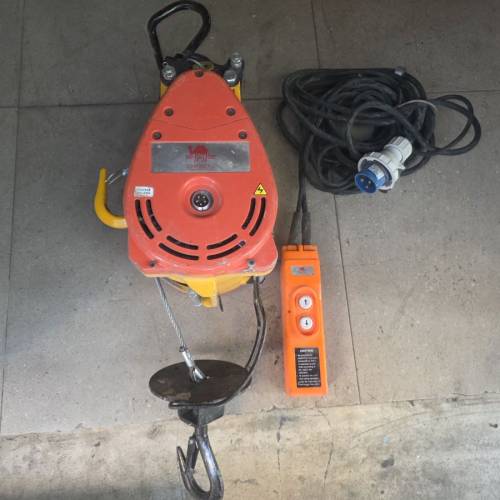 [工程完放售]Chameau駱駝牌500kg電動提升機/吊機(30米鋼索/220V)