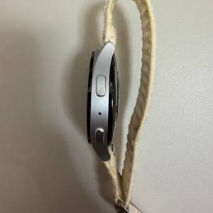 Samsung Galaxy Watch 7 Bluetooth 44mm 銀色(可議價)