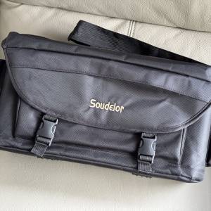 Soudeior 黑色相機包(合Sony Z190)