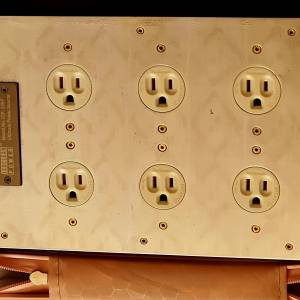 出售： ISOCLEAN POWER ICP 206P 6位 百萬元級數