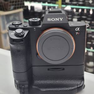 SONY A7R II + VG-V2EM 一义四電