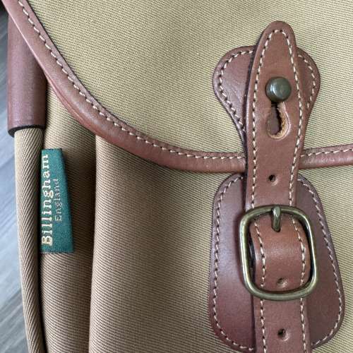 Billingham Vintage 卡其色 側孭相機袋