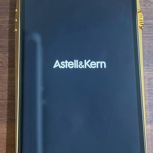 Astell&Kern A&ultima SP3000 24K Gold Limited Edition