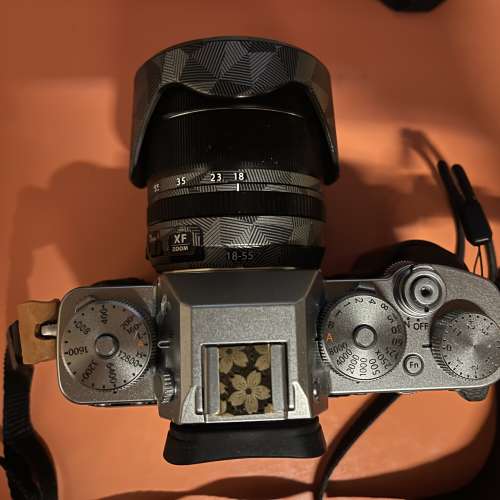 Fujifilm x-t3 xt3 (九成新) + XF18-55 變焦鏡頭（日本製）