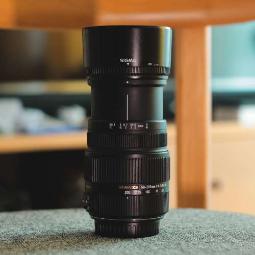 Sigma 50-200mm f/4-5.6 DC OS HSM Lens for Canon EF Mount Telephoto 望遠鏡頭