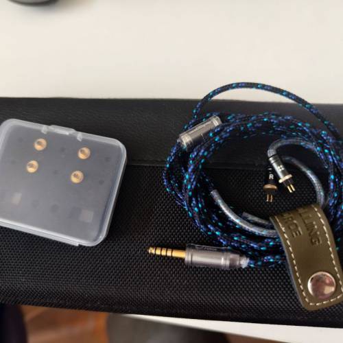 rolling force cluster 耳機線