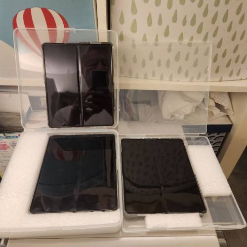 二手Samsung Zfold 4 瑕疵完美工作機