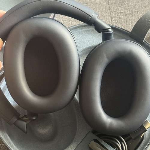 99%新 極少用 Sony WH-1000XM6 深藍色 連Fiio BT11 IPhone聽歌