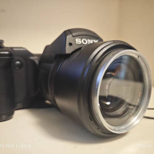 Sony DSC-F828 digital camera